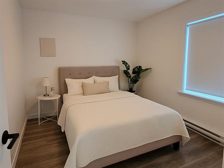 3 1/2 (1 Chambre) Disponible