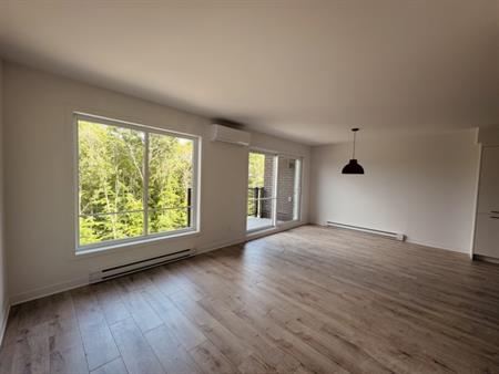 Logement 5 1/2 - Septembre 2025