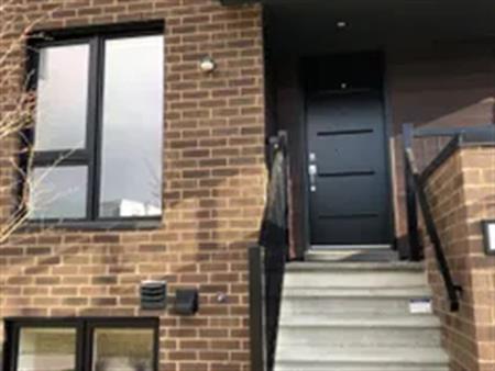 5 rooms house of 148m² in Montreal