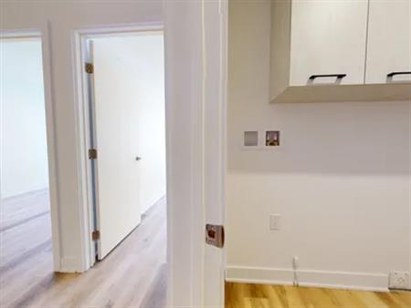 1 room apartment of 99m² in Laval (administrative region)