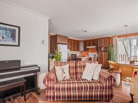 Beau Logement 4 1/2 - Condo
