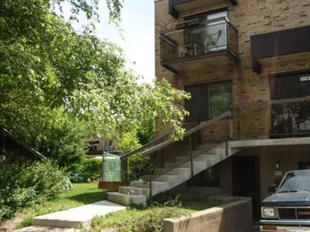 7 rooms apartment of 90m² in Montreal