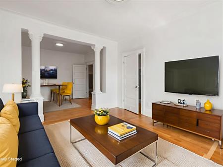 SUPERBE LOGEMENT AU COEUR DE VERDUN