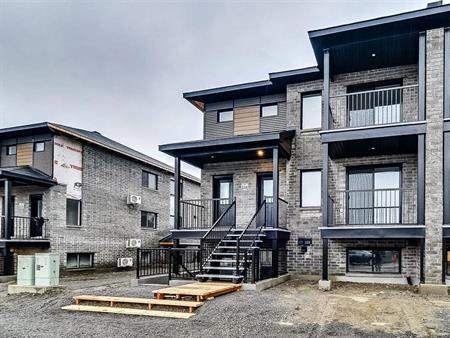 126 Rue Katimavik (Aylmer) Condo Moderne Au Cœur D’Aylmer!