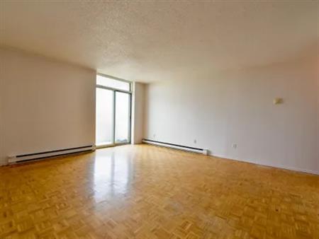 1 room apartment of 47m² in Montreal