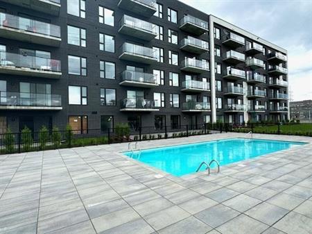 Appartement Ahuntsic-Cartierville (Montréal) À Louer