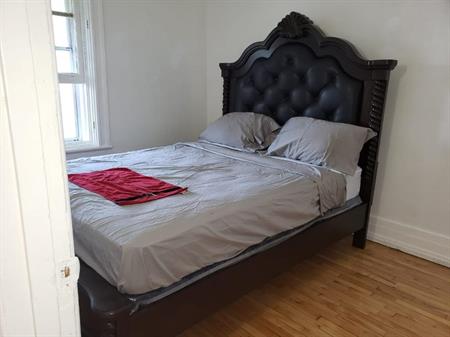 COLOC - CHAMBRE PRIVÉE DANS UN 5 1/2 TOUT ÉQUIPÉE, WIFI, ÉLECTRICITÉ