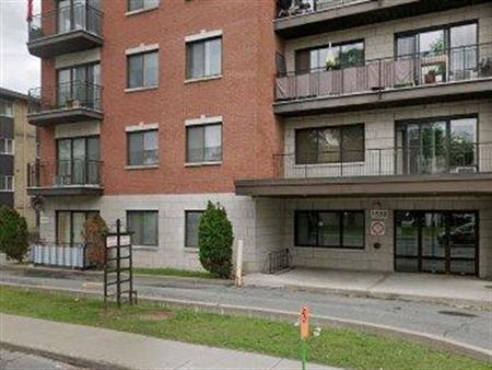 Condominium Grand 3 1/2 à louer