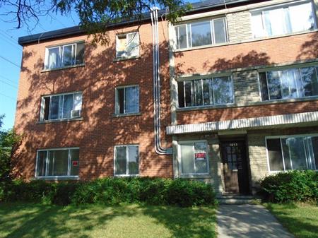 GRAND 4 1/2 AHUNTSIC