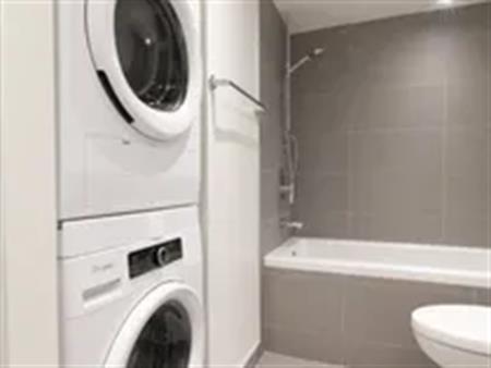 1 room apartment of 58m² in Saint-Lambert