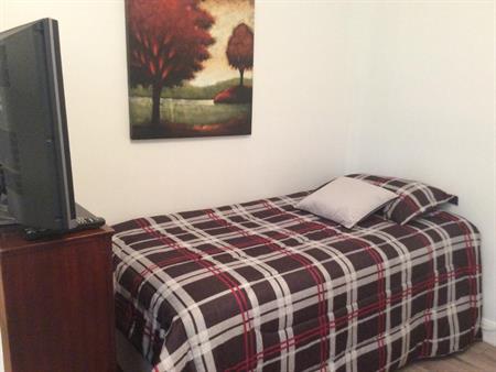 Chambre non-fumeur voisin Uni.Laval 560$