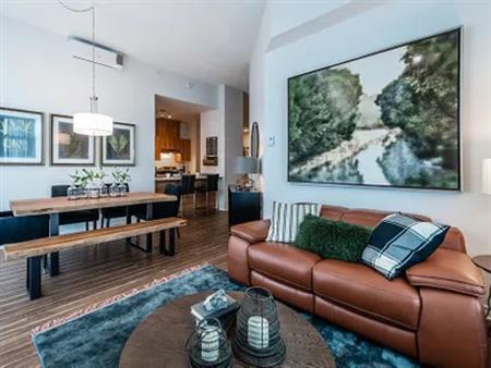 1 room apartment of 76m² in Pointe-Claire