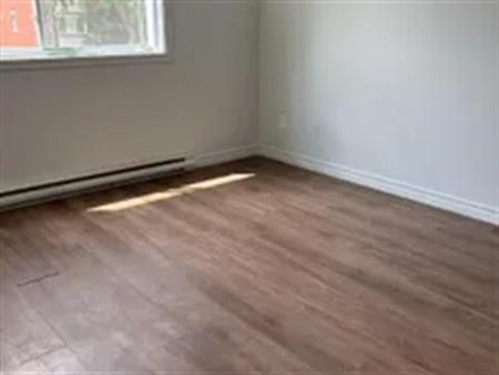 1 room studio of 61m² in Sherbrooke