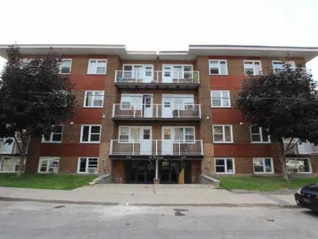 1 room apartment of 58m² in Montreal