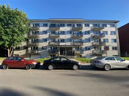 1 room apartment of 60m² in Montreal