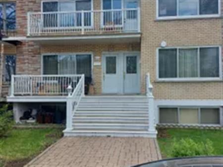 6 rooms apartment of 75m² in Montreal