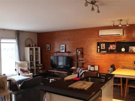 4 rooms apartment of 79m² in Montreal