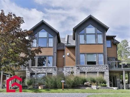 10 rooms apartment of 211m² in Bromont