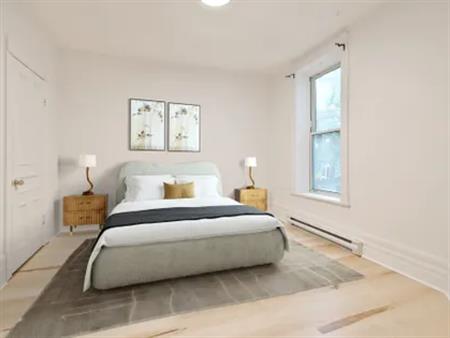 8 rooms apartment of 109m² in Montreal