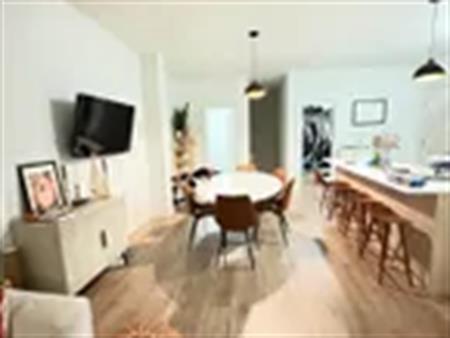 6 rooms apartment of 100m² in Montreal