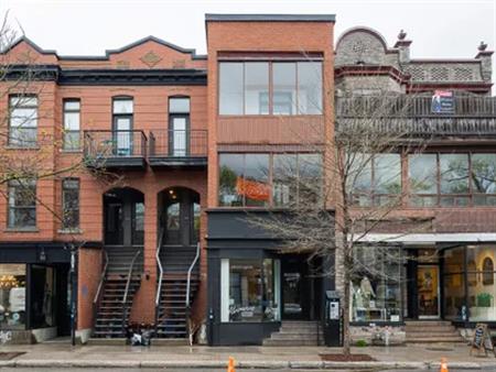 4 rooms apartment of 128m² in Montreal