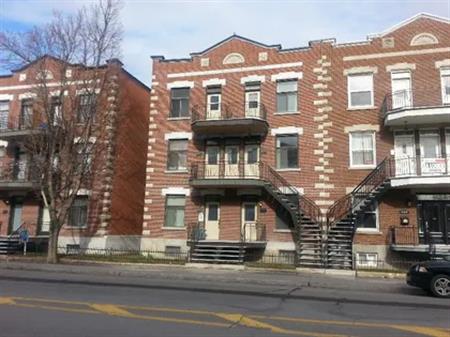5 rooms apartment of 83m² in Montreal