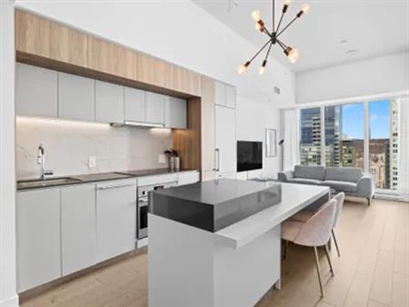 3 rooms apartment of 112m² in Montreal