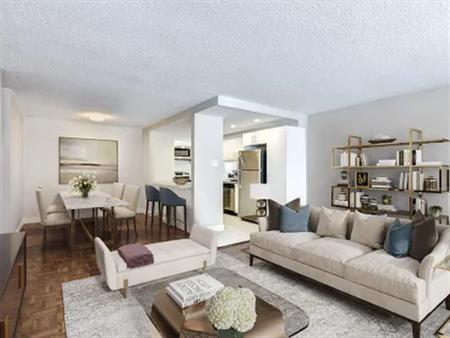 1 room apartment of 107m² in Montreal