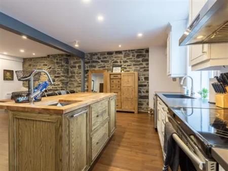 6 rooms apartment of 116m² in Montreal