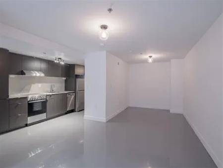 1 room apartment of 62m² in Montreal