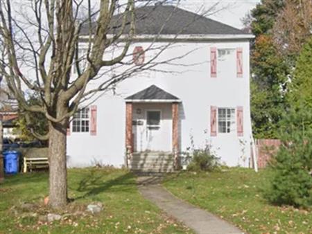 4 rooms apartment of 148m² in Lachute
