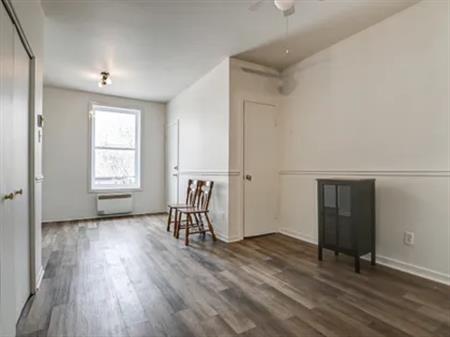 2 rooms studio of 34m² in Montreal