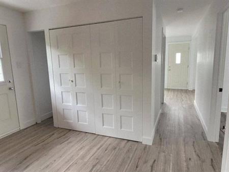 Logement 4 1/2 à louer à Sainte-Thérèse