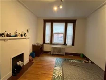 4 rooms apartment of 65m² in Montreal