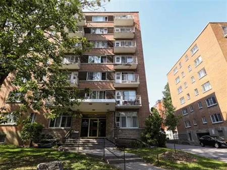 1 room apartment of 45m² in Montreal