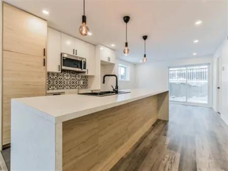 4 rooms apartment of 90m² in Longueuil