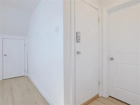 4 rooms apartment of 47m² in Longueuil