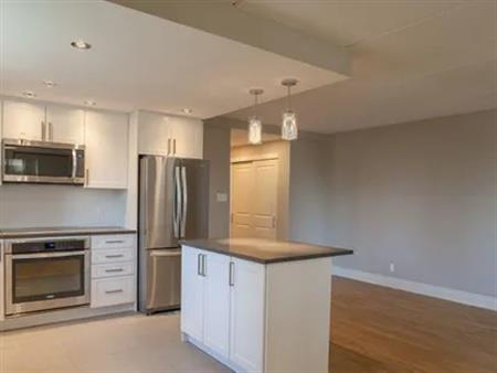 3 rooms apartment of 105m² in Westmount
