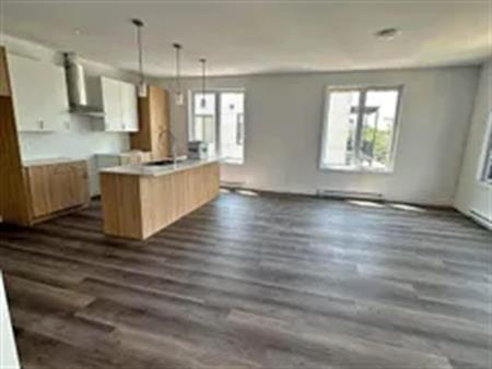 5 rooms apartment of 122m² in Trois-Rivières