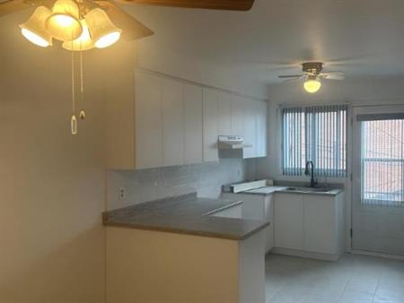 5 1/2 - Montréal (Saint-Michel) - 2 000 $/mois