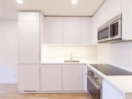 2 rooms apartment of 62m² in Montreal