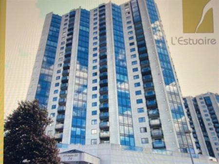 CONDO DE PRESTIGE À LOUER