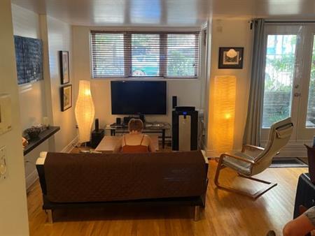 Meublé - 2 Chambre à coucher - Au cœur du Plateau Mont-Royal