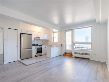 🏙️ Apt 2 ch, 8ᵉ étage | UN MOIS GRATUIT | métro Guy-Concordia