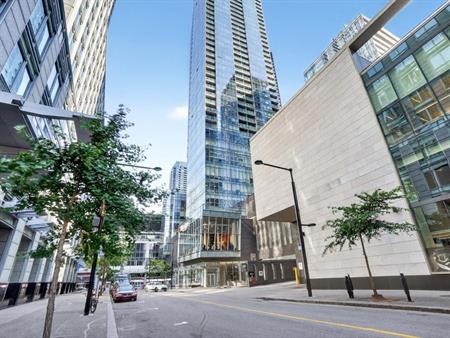 5 stars executive condo - 38th floor - Montreal Ville-Marie - apartment for rent