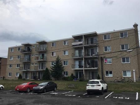 2 CH - 1 SDB - Québec - $1,057 /mo