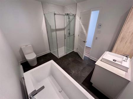 2 CH - 1 SDB - Granby - $1,590 /mo