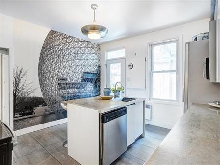 5 1/2 - Montréal (Centre-Sud) - 2 150 $/mois