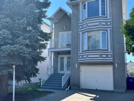 Maison détachée avec piscine