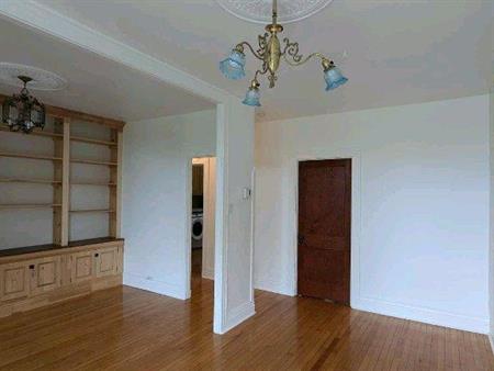 Appartement 3 1/2 à louer à Québec dans Montcalm